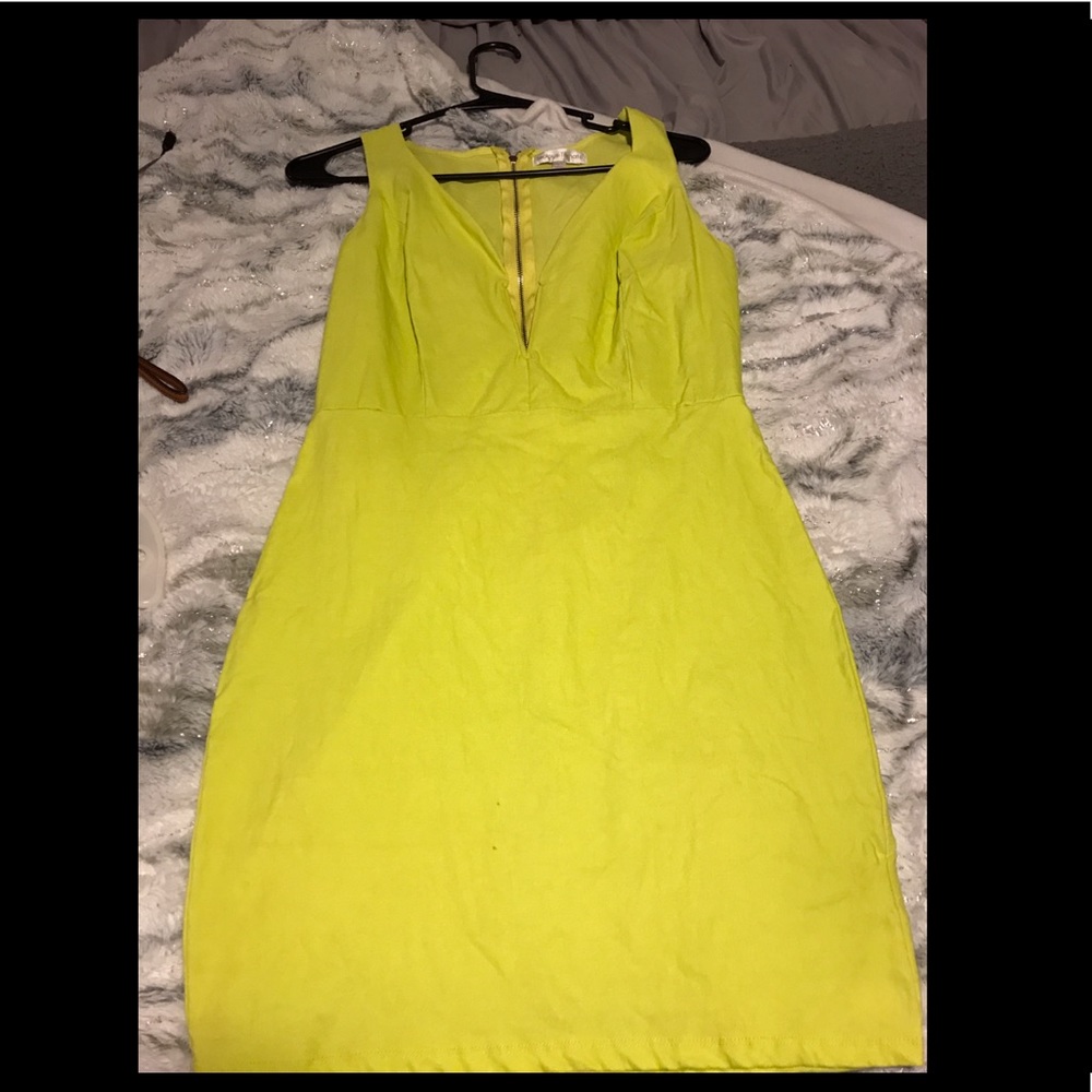 V cut dress!